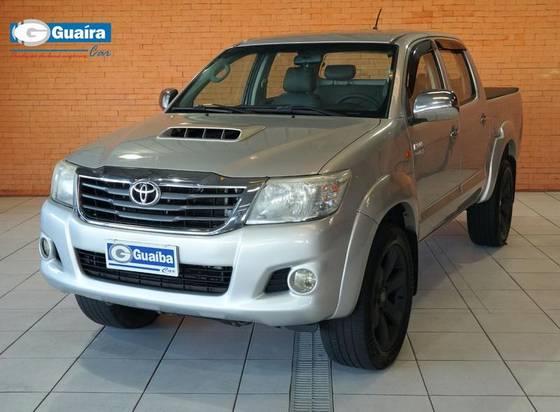 TOYOTA HILUX 3.0 STD 4X4 CD 16V TURBO INTERCOOLER DIESEL 4P MANUAL